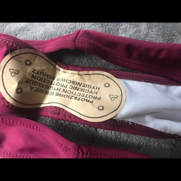 Burgundy Bikini (Medium) - Picture 6 of 6